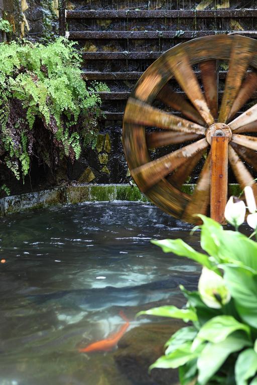 Hotspring World Wulai Hotel Eksteriør billede